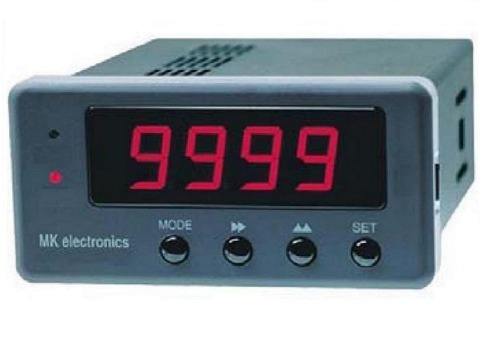 5옴 이상 측정및 출력 기능 구비형 저항계(DR-832A)